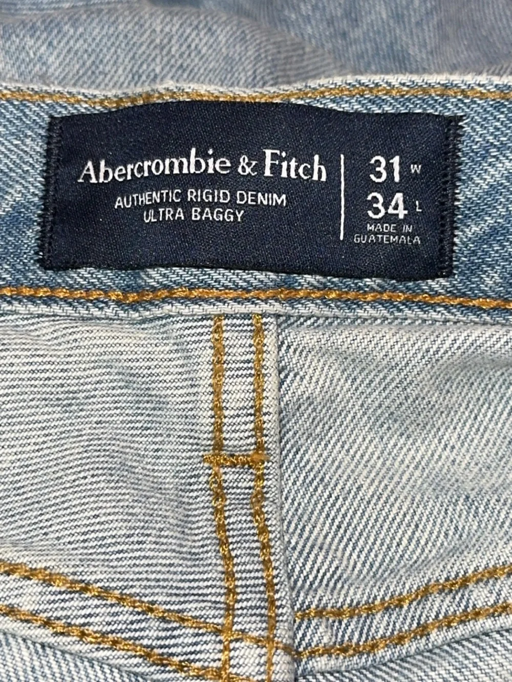 NWT Abercrombie & Fitch A&F men’s jeans authentic rigid denim ultra baggy 31x34